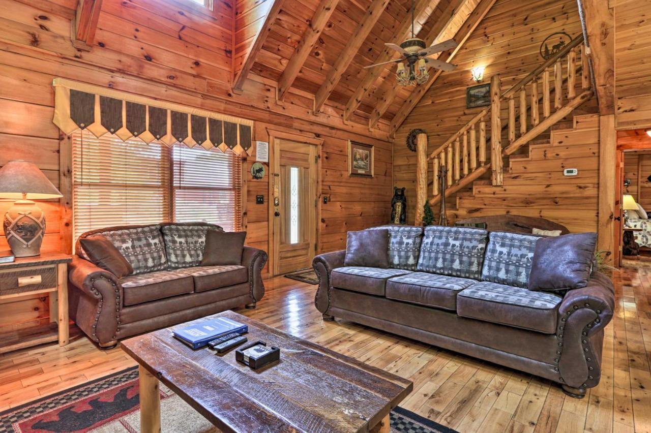 Pigeon Forge Getaway With Covered Patio And Hot Tub! ภายนอก รูปภาพ