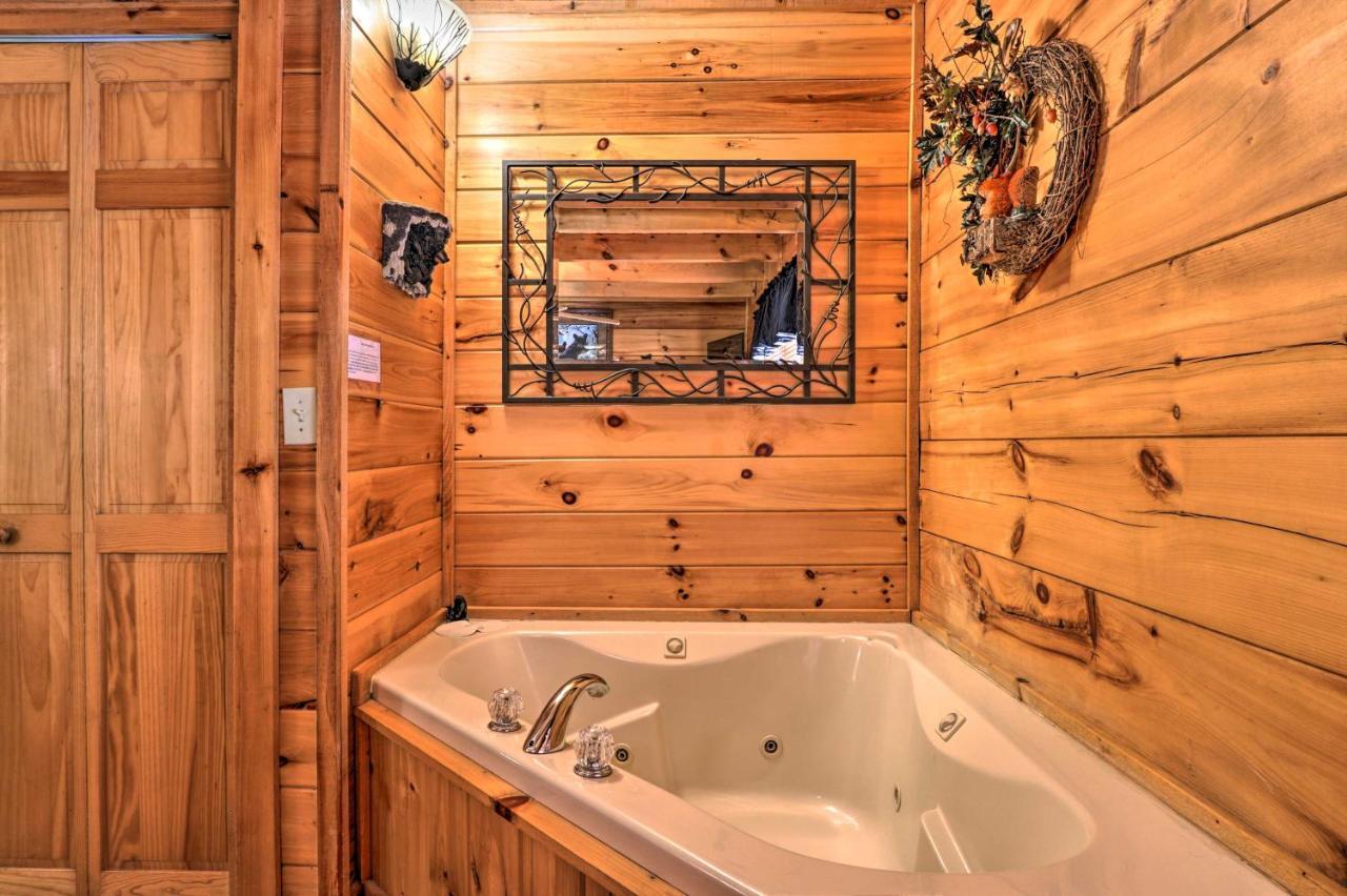 Pigeon Forge Getaway With Covered Patio And Hot Tub! ภายนอก รูปภาพ