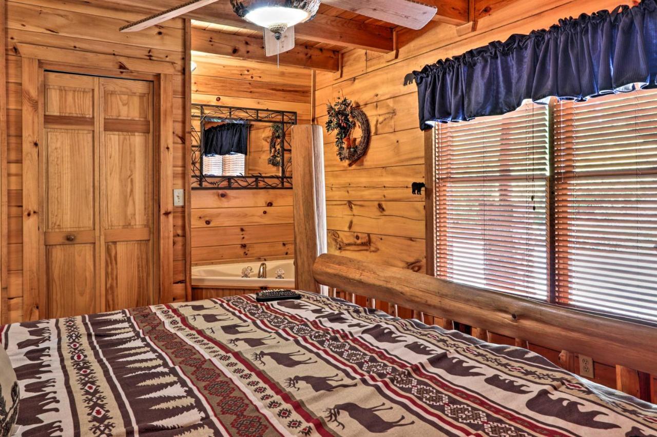 Pigeon Forge Getaway With Covered Patio And Hot Tub! ภายนอก รูปภาพ